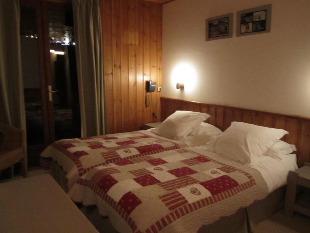 Beausoleil Panzió Chamonix Szoba fotó